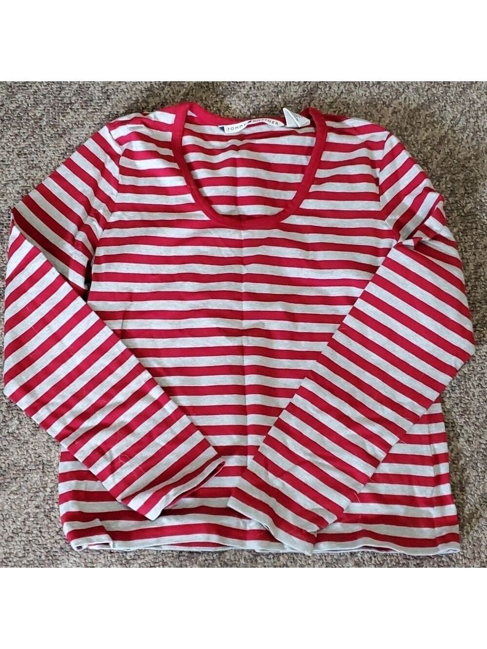 Tommy Hilfiger striped large sweater size L $5 if buying 2 or more items
